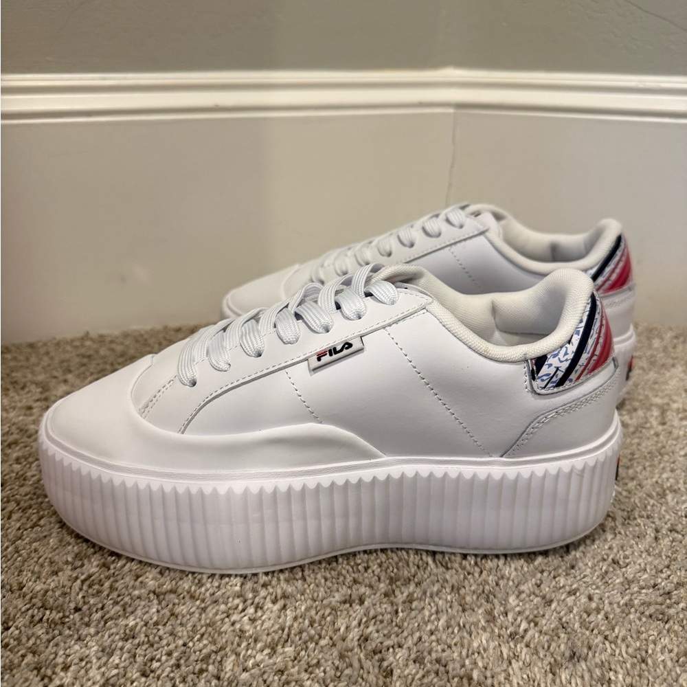 FILA Sandblast Oversole Sneakers - Picture 9 of 13